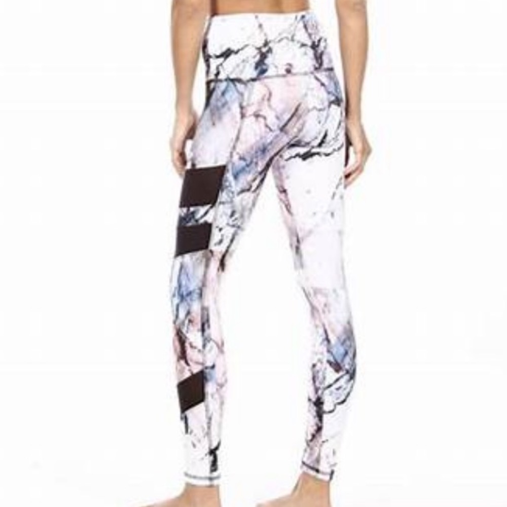 STRUT THIS galaxy legging